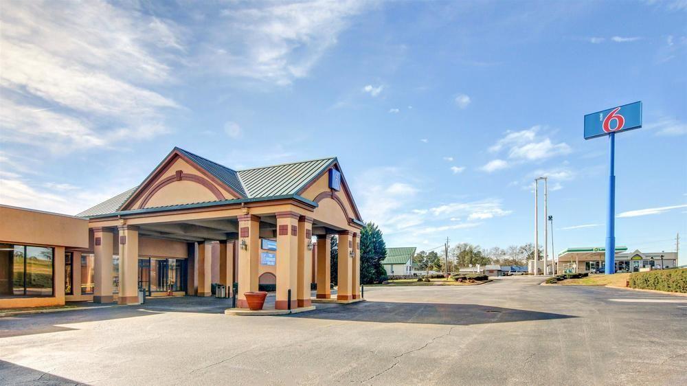 Red Roof Inn Форсайт Екстер'єр фото